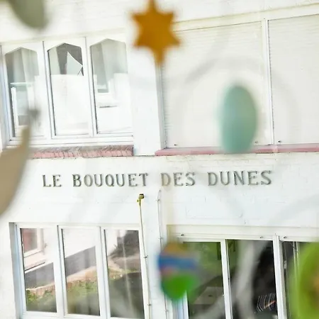 Bouquet Des Dunes - With Private Parking - Completely Renovated דירה