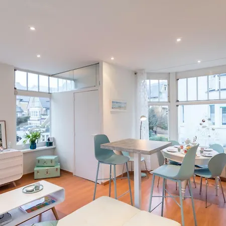 Bouquet Des Dunes - With Private Parking - Completely Renovated דירה *